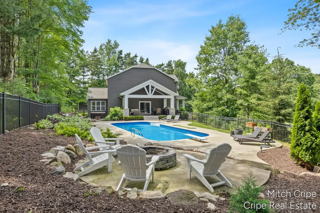 5050 Tiamo Lane NE Cannon Township MI 49341