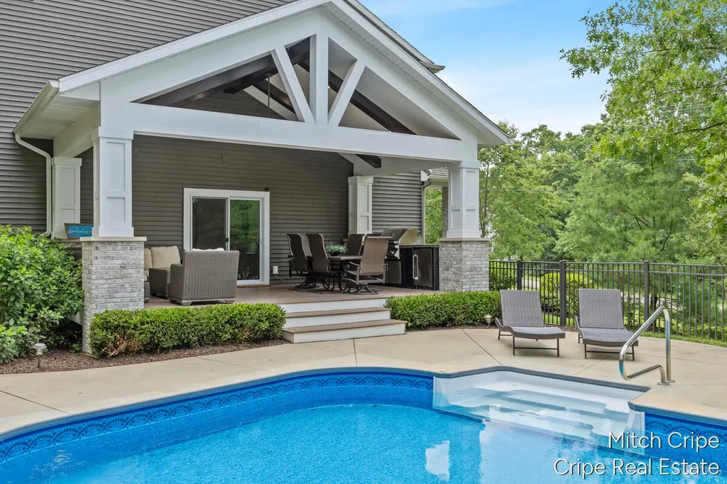5050 Tiamo Lane NE Cannon Township MI 49341