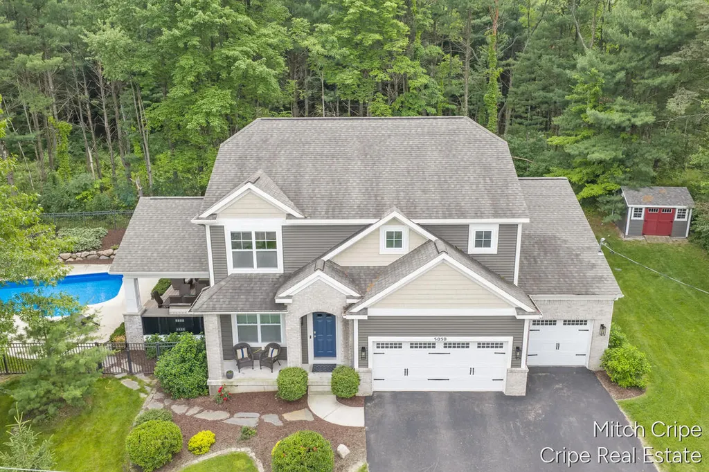 5050 Tiamo Lane NE Cannon Township MI 49341