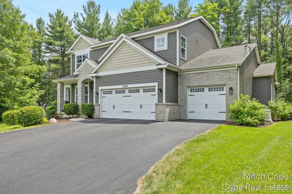 5050 Tiamo Lane NE Cannon Township MI 49341