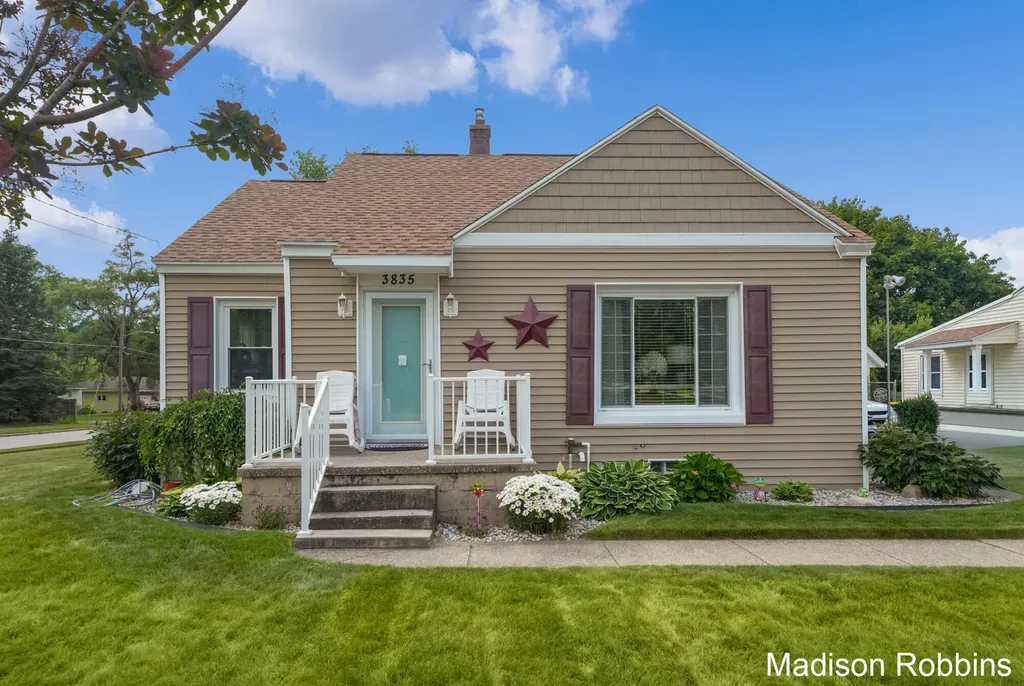 3835 Wilson Avenue SW Grandville City MI 49418