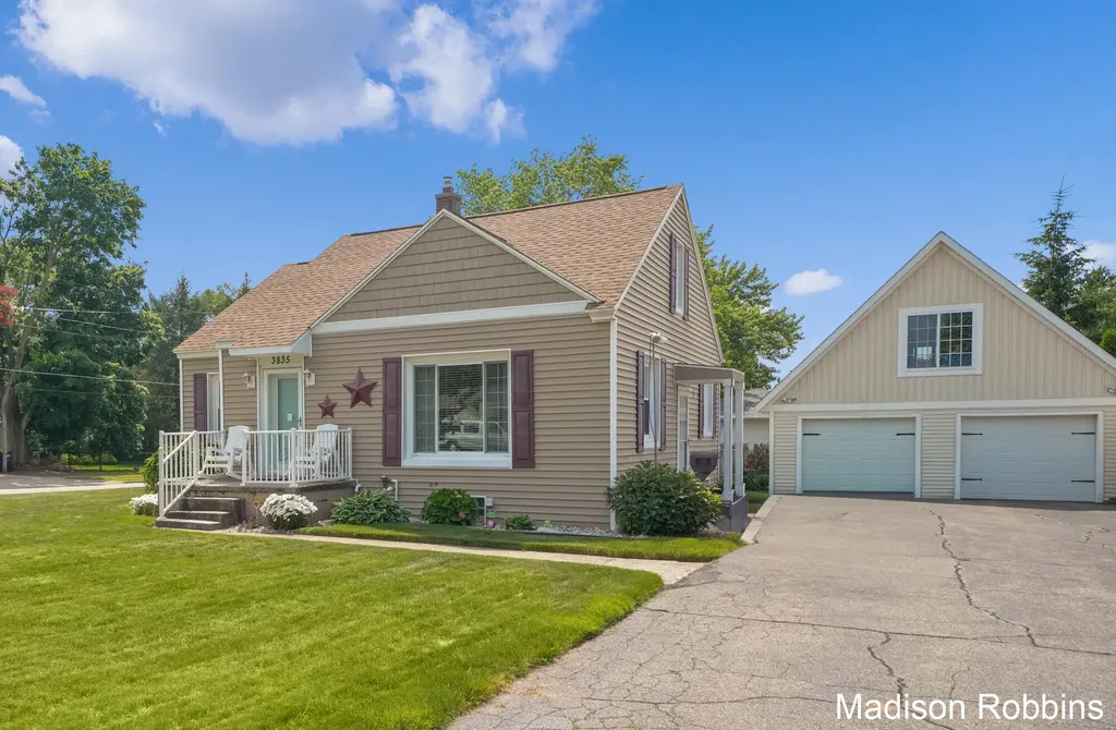 3835 Wilson Avenue SW Grandville City MI 49418