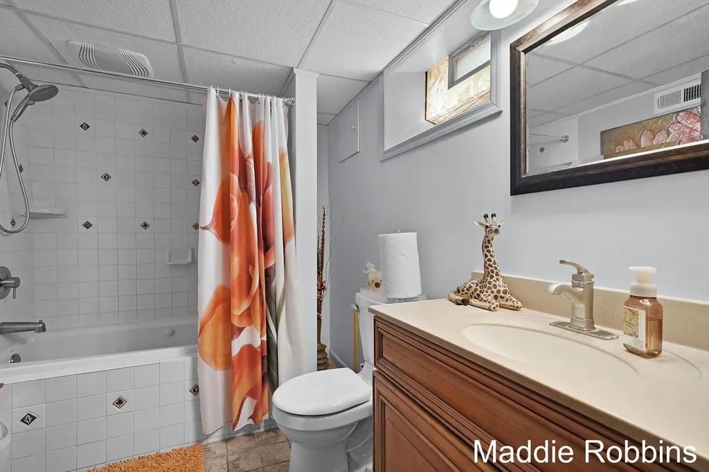 3835 Wilson Avenue SW Grandville City MI 49418