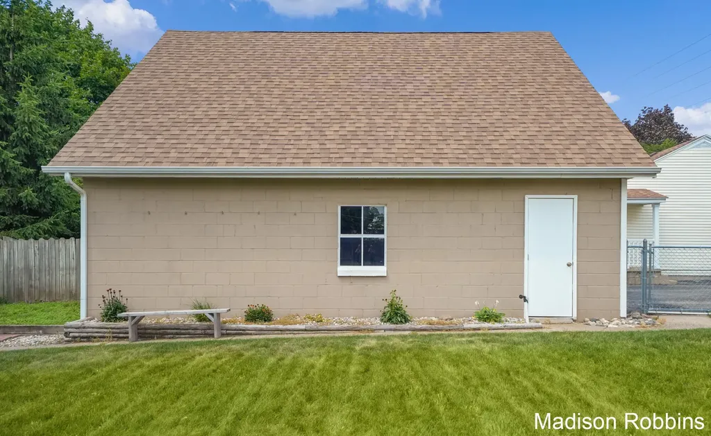 3835 Wilson Avenue SW Grandville City MI 49418
