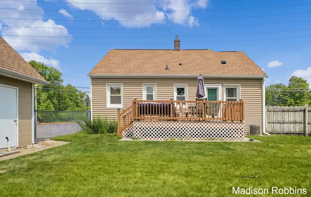 3835 Wilson Avenue SW Grandville City MI 49418