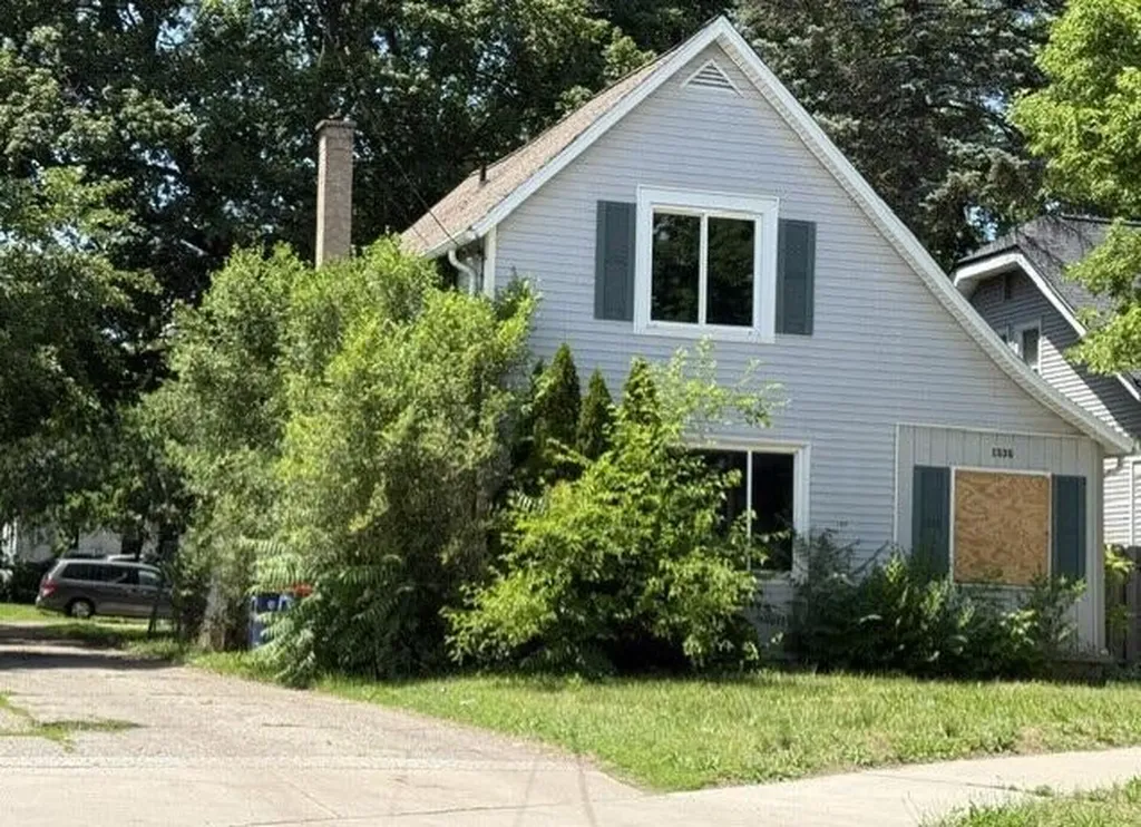 1335 Kalamazoo Avenue SE Grand Rapids City MI 49507