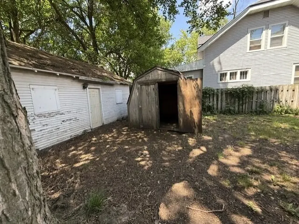 1335 Kalamazoo Avenue SE Grand Rapids City MI 49507