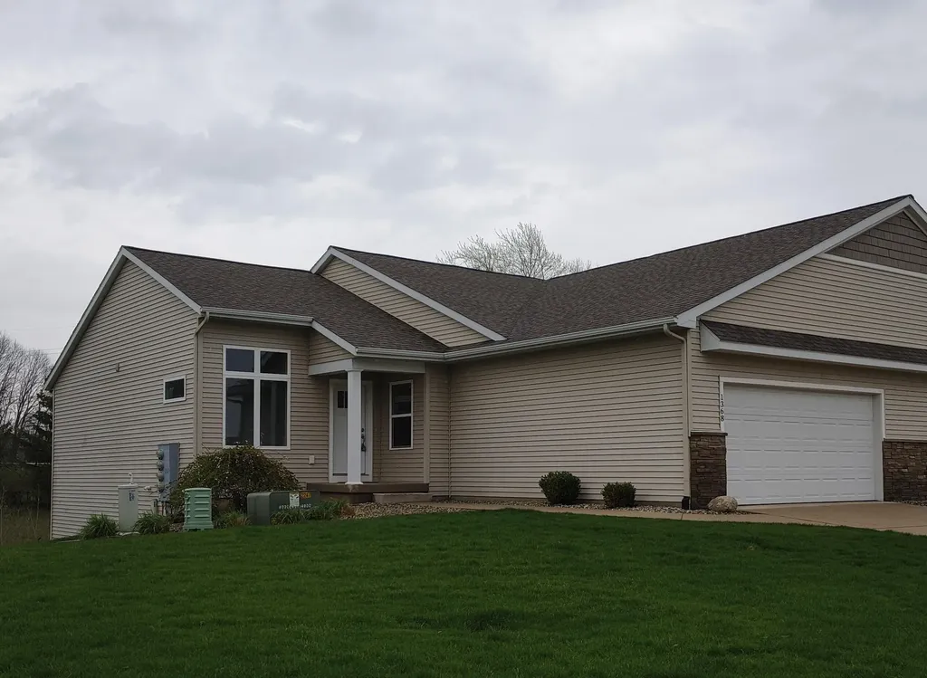 1368 S Village Circle Oshtemo Charter Township MI 49009