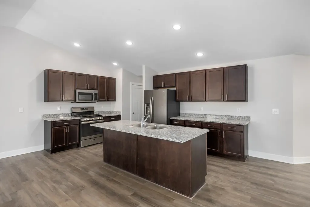 1368 S Village Circle Oshtemo Charter Township MI 49009