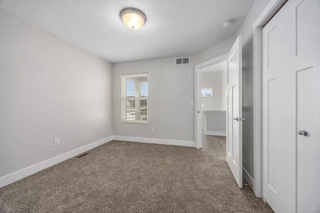 1368 S Village Circle Oshtemo Charter Township MI 49009