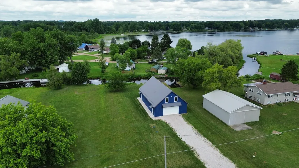 91 Dickerson View SW Douglass Township MI 48888