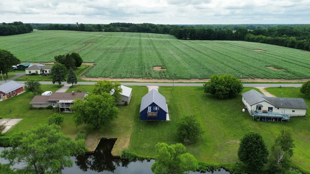 91 Dickerson View SW Douglass Township MI 48888