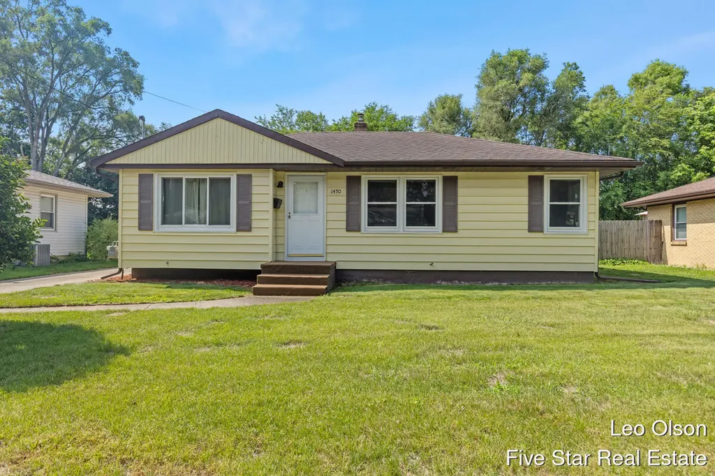 1450 Blanchard Street SW Wyoming City MI 49509
