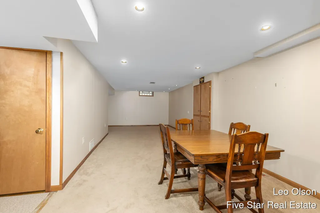 1450 Blanchard Street SW Wyoming City MI 49509