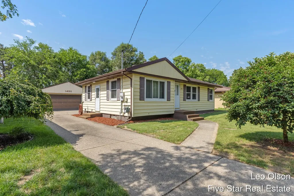 1450 Blanchard Street SW Wyoming City MI 49509
