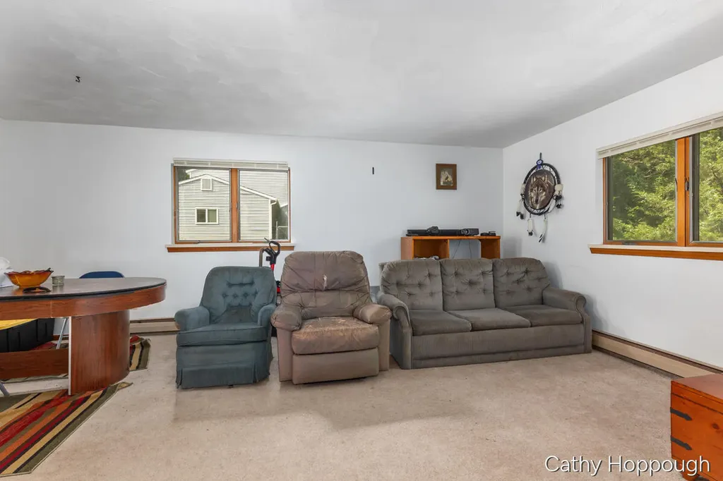 610-612 N Dexter Street Ionia City MI 48846