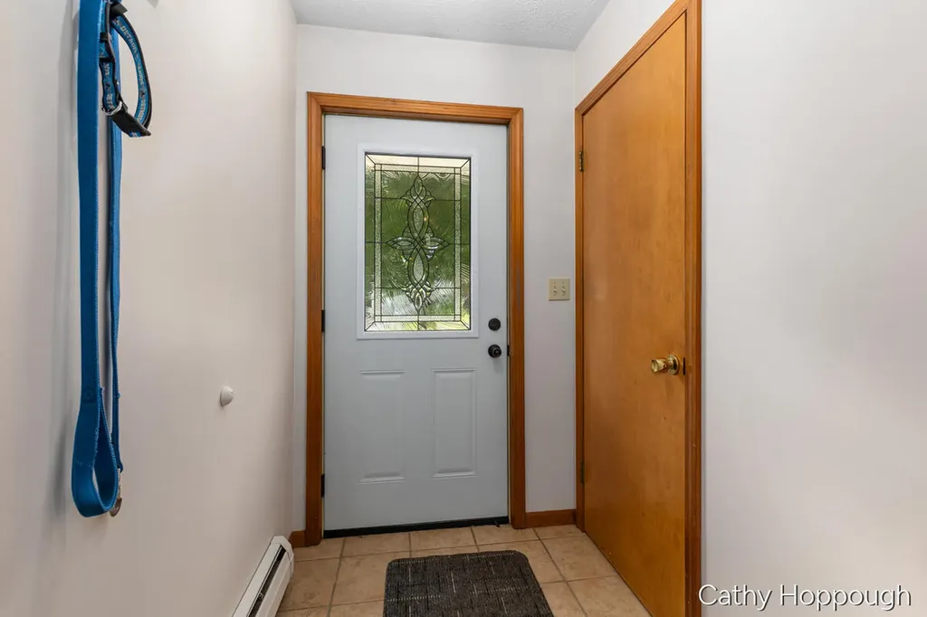 610-612 N Dexter Street Ionia City MI 48846