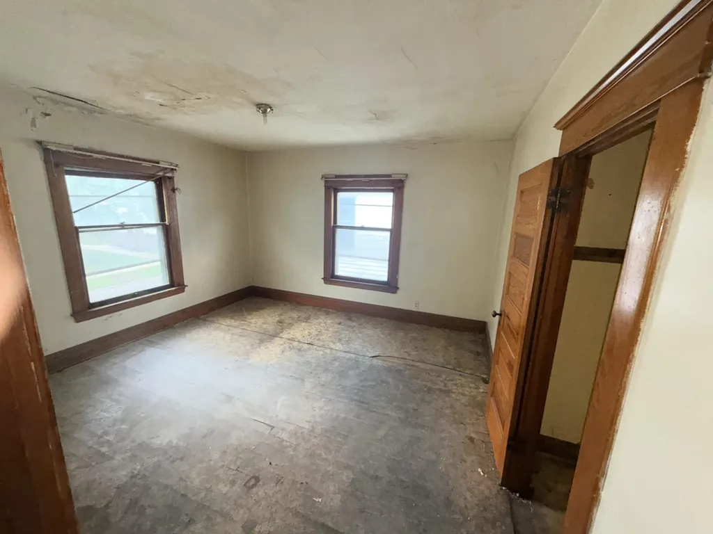 655 Dolbee Avenue SE Grand Rapids City MI 49506