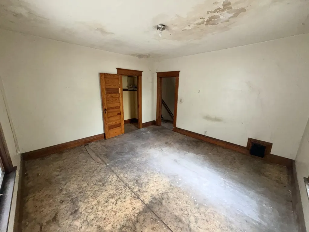 655 Dolbee Avenue SE Grand Rapids City MI 49506