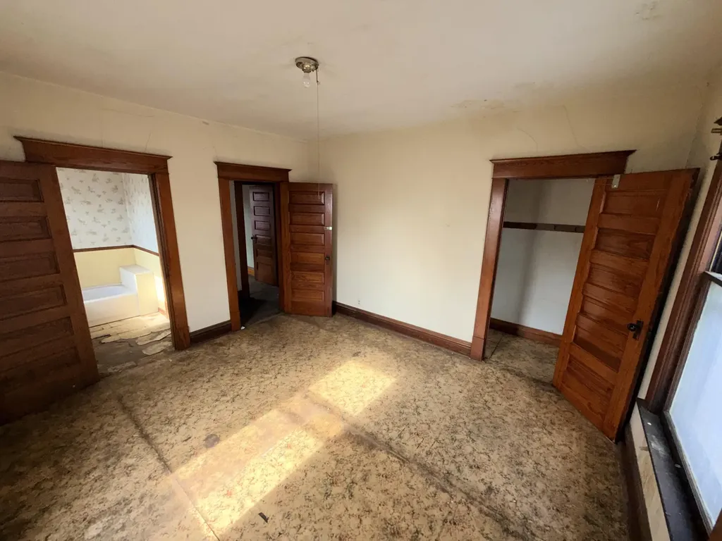 655 Dolbee Avenue SE Grand Rapids City MI 49506