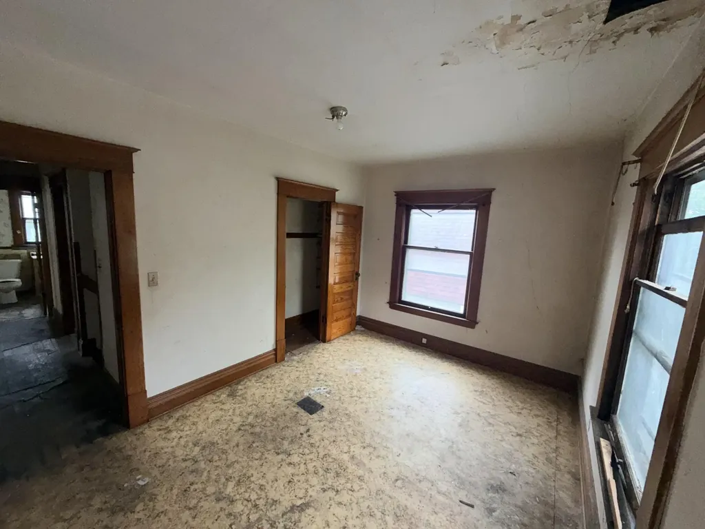 655 Dolbee Avenue SE Grand Rapids City MI 49506
