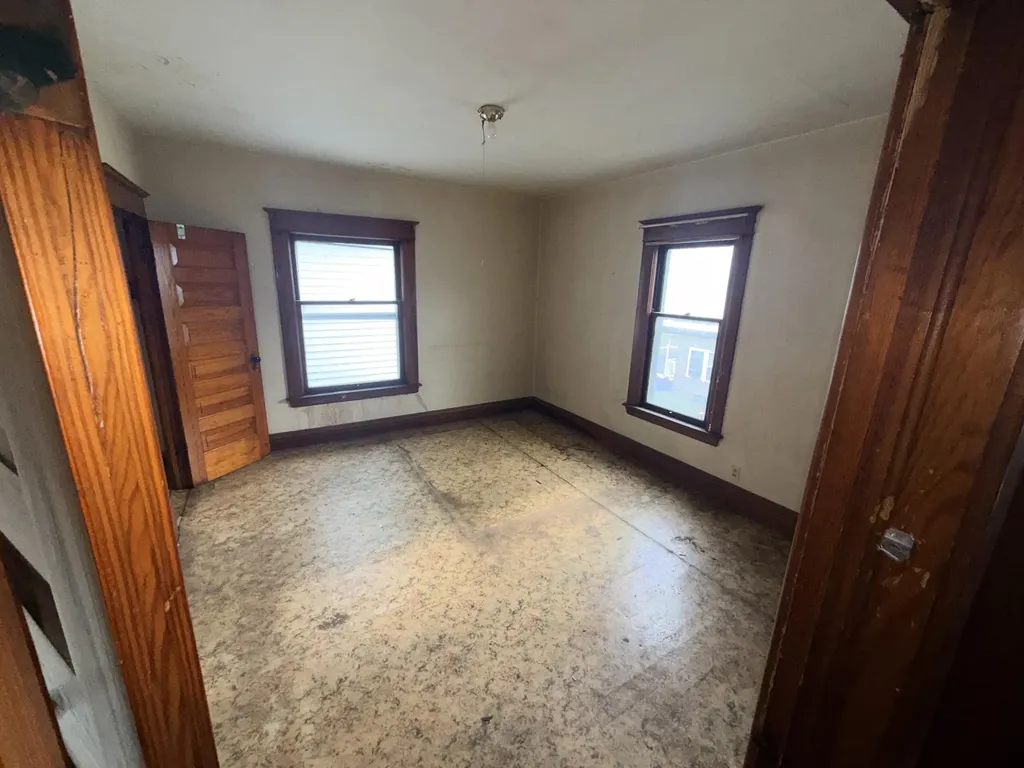 655 Dolbee Avenue SE Grand Rapids City MI 49506