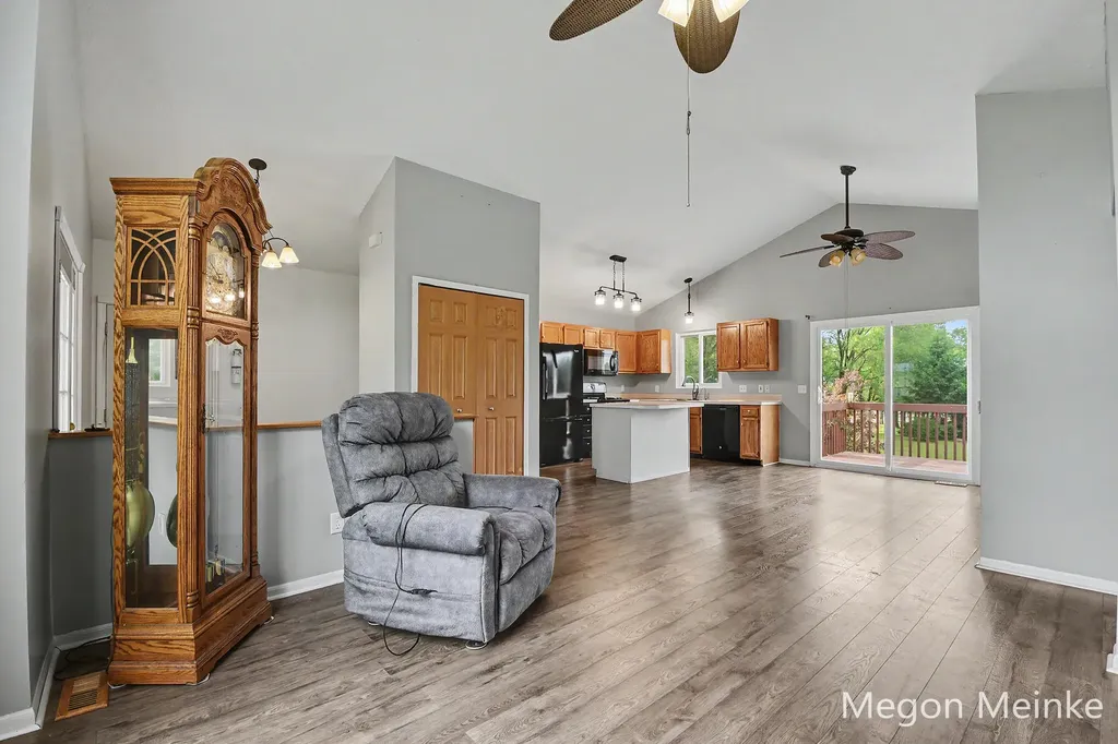 105 Pineview Drive Belding City MI 48809