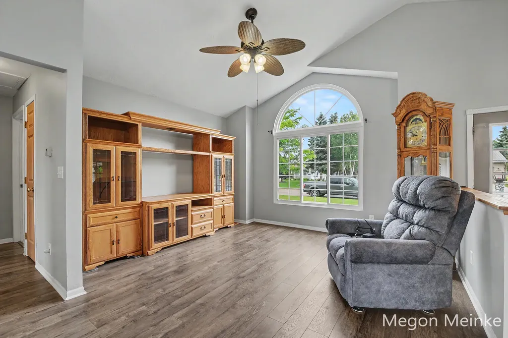 105 Pineview Drive Belding City MI 48809