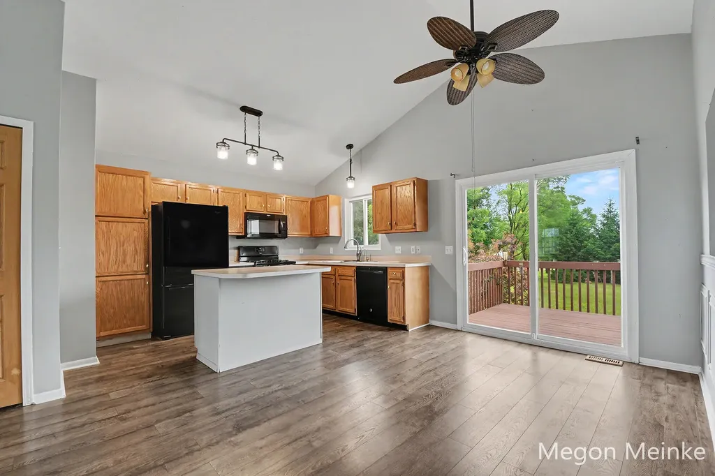 105 Pineview Drive Belding City MI 48809