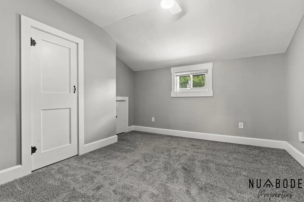 933 Crescent Street NE Grand Rapids City MI 49503