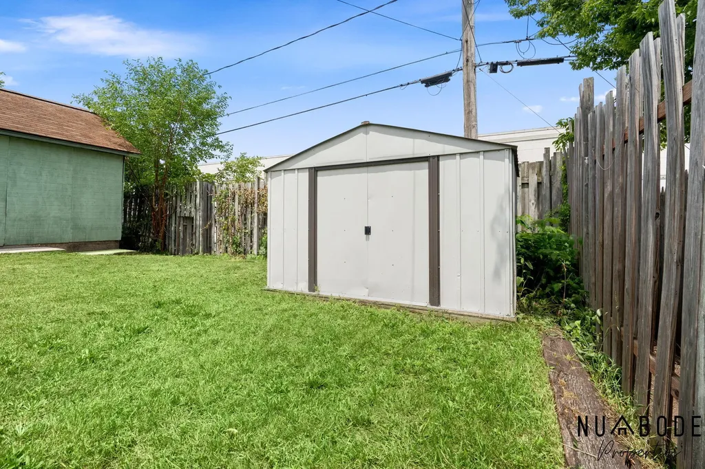 933 Crescent Street NE Grand Rapids City MI 49503