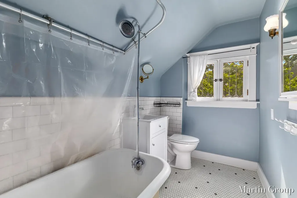 100 Luton Avenue SE Grand Rapids City MI 49506