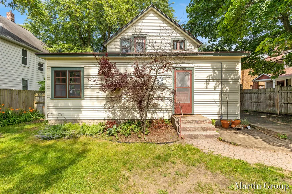 100 Luton Avenue SE Grand Rapids City MI 49506