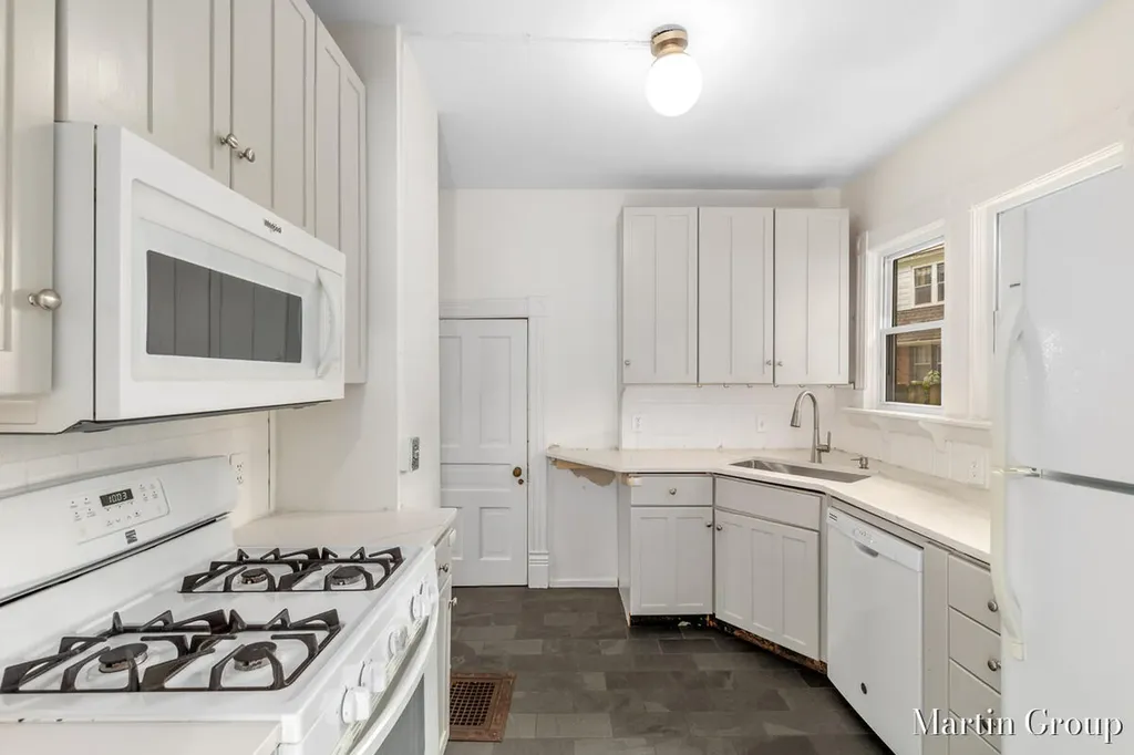 100 Luton Avenue SE Grand Rapids City MI 49506