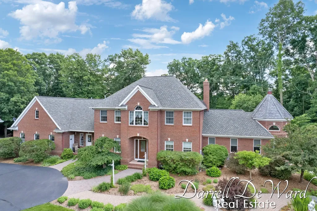 13850 Thompson Drive NE Vergennes Township MI 49331