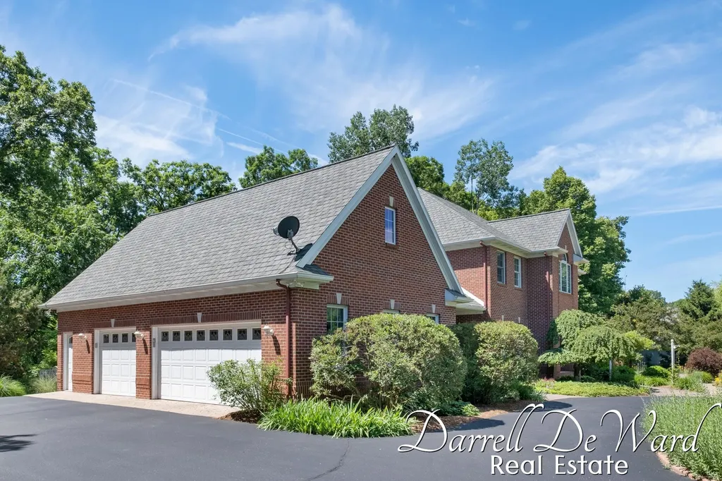 13850 Thompson Drive NE Vergennes Township MI 49331