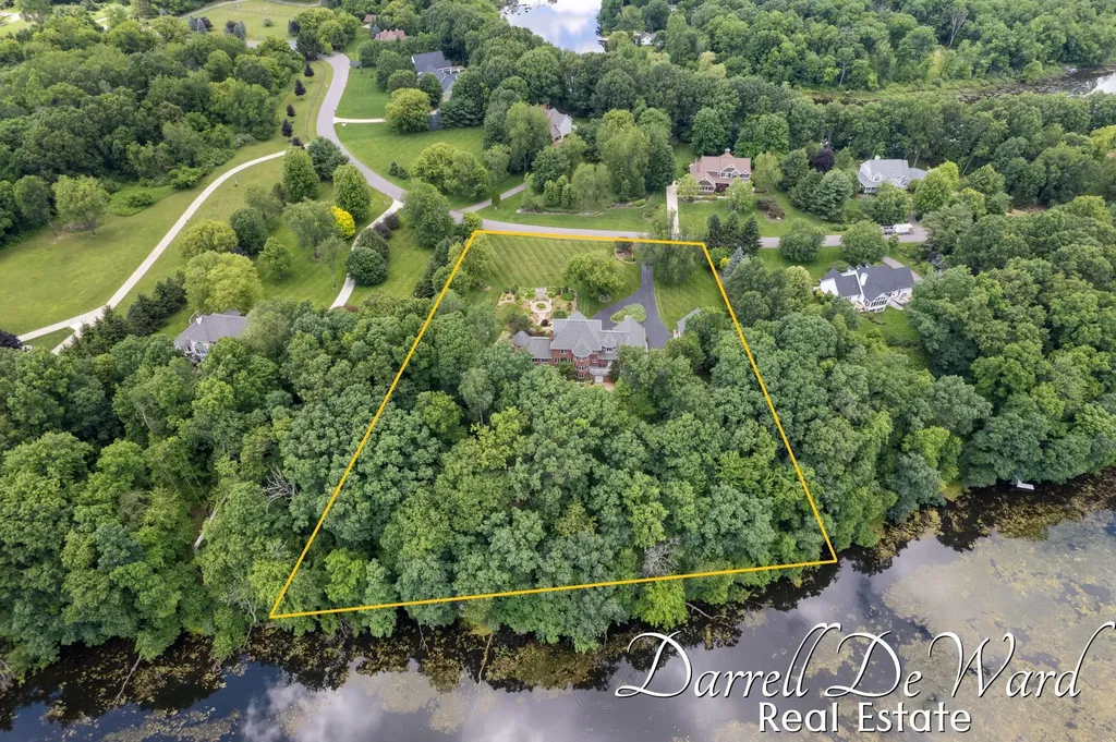 13850 Thompson Drive NE Vergennes Township MI 49331
