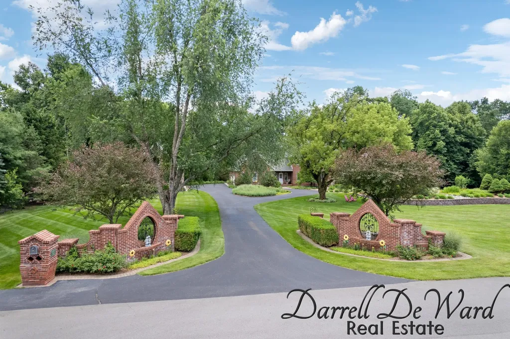 13850 Thompson Drive NE Vergennes Township MI 49331