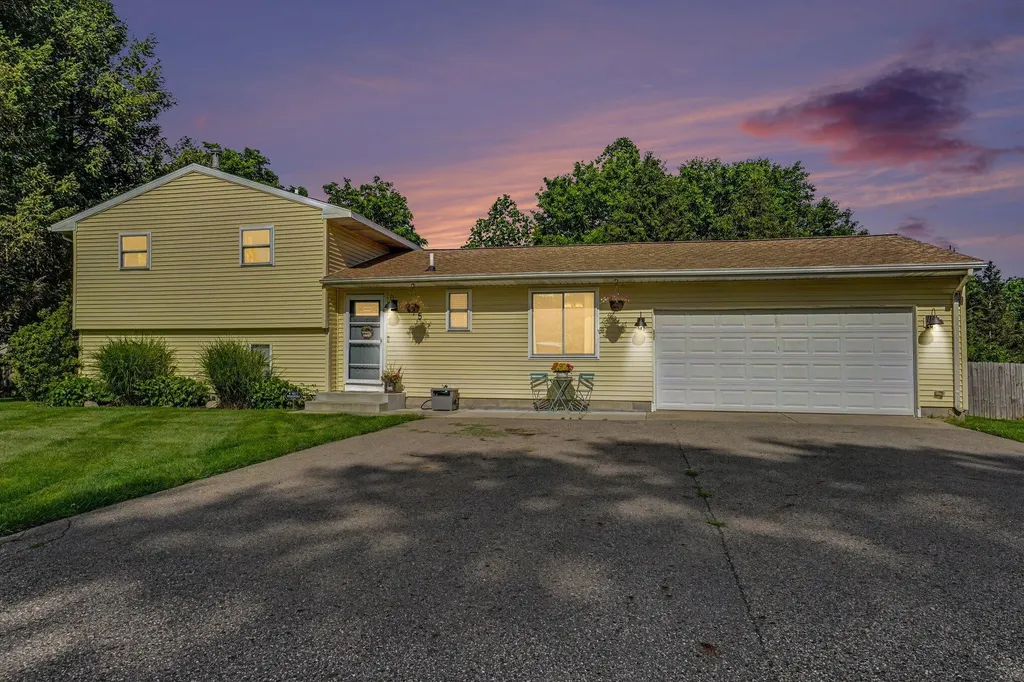 795 Autumn Drive Gun Plain Township MI 49078