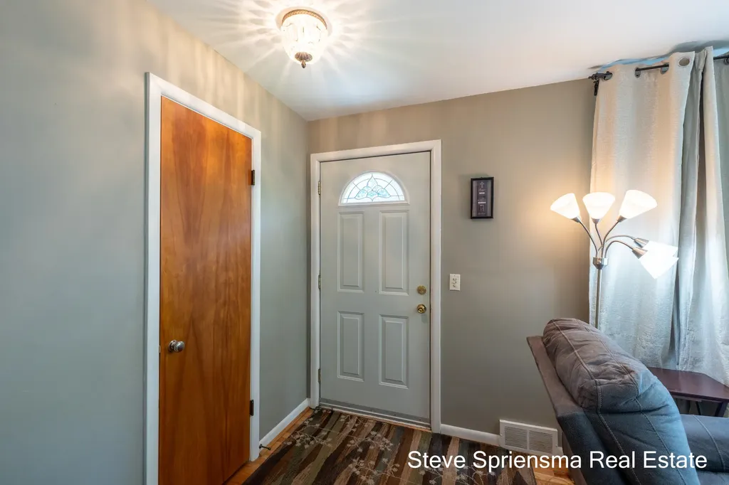 1355 Derby Drive NW Grand Rapids City MI 49504
