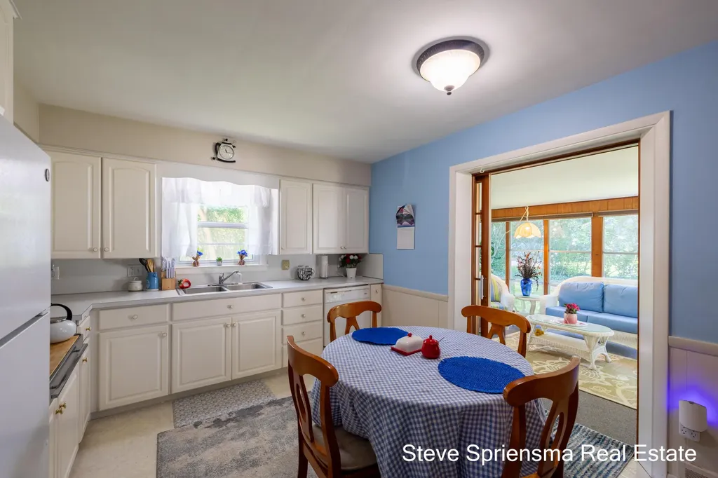 1355 Derby Drive NW Grand Rapids City MI 49504