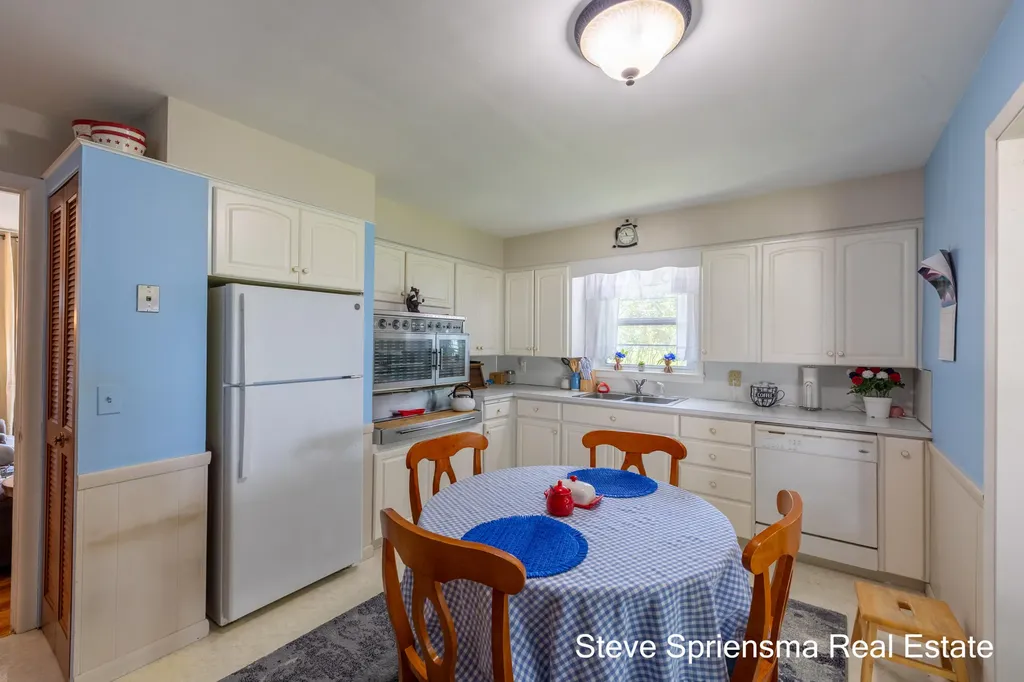 1355 Derby Drive NW Grand Rapids City MI 49504