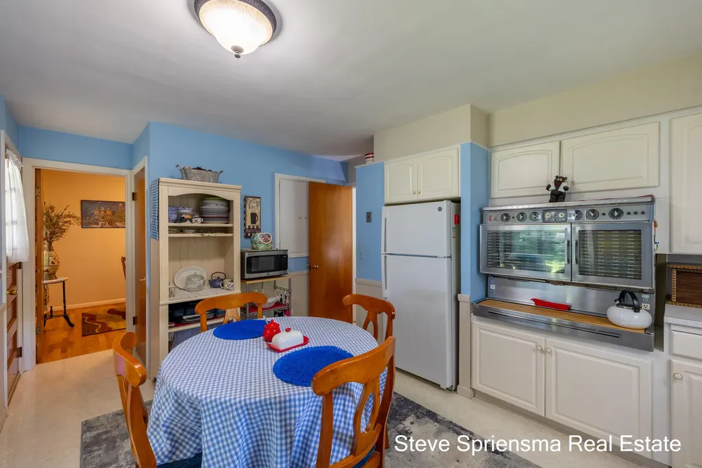 1355 Derby Drive NW Grand Rapids City MI 49504
