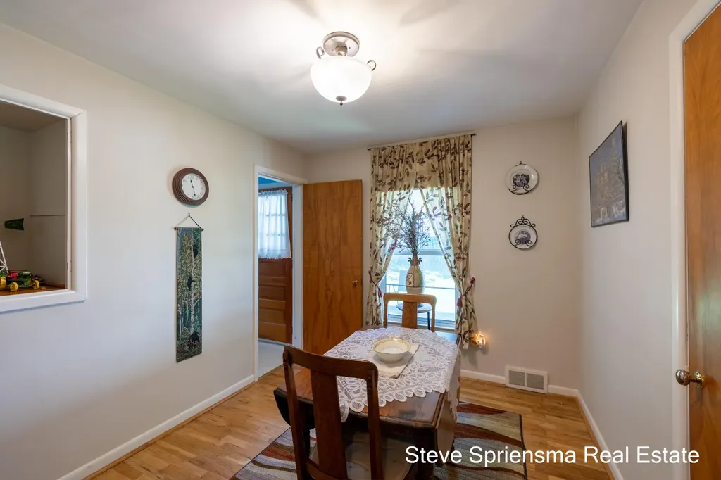 1355 Derby Drive NW Grand Rapids City MI 49504