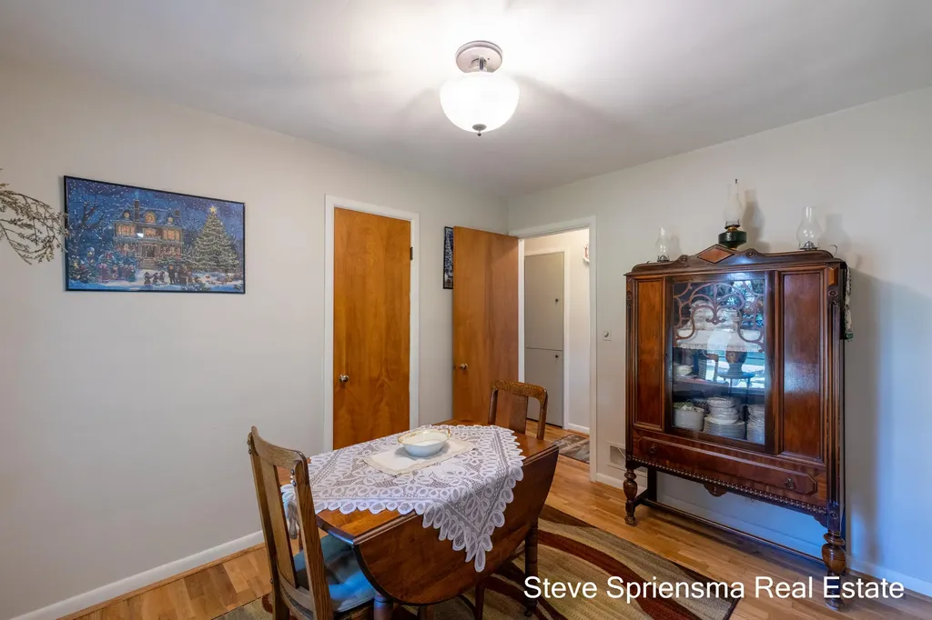 1355 Derby Drive NW Grand Rapids City MI 49504