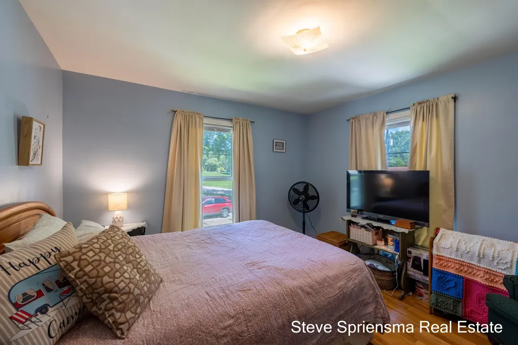 1355 Derby Drive NW Grand Rapids City MI 49504