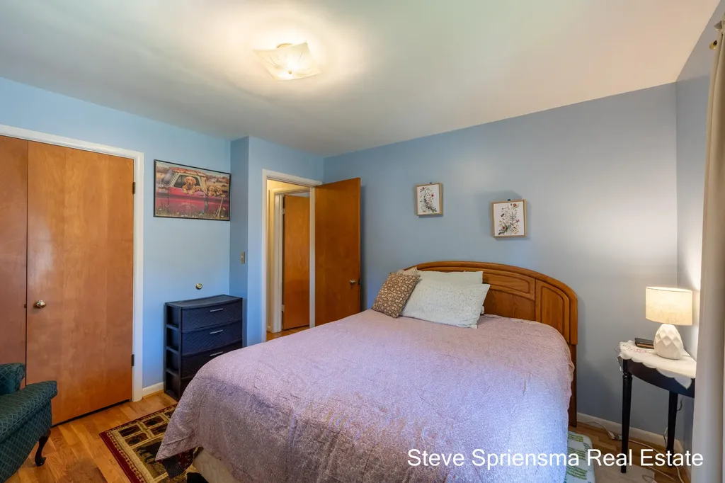 1355 Derby Drive NW Grand Rapids City MI 49504