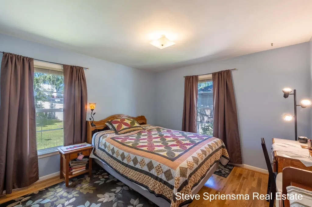 1355 Derby Drive NW Grand Rapids City MI 49504