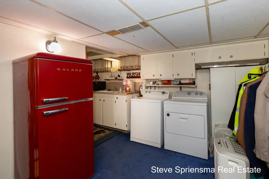 1355 Derby Drive NW Grand Rapids City MI 49504