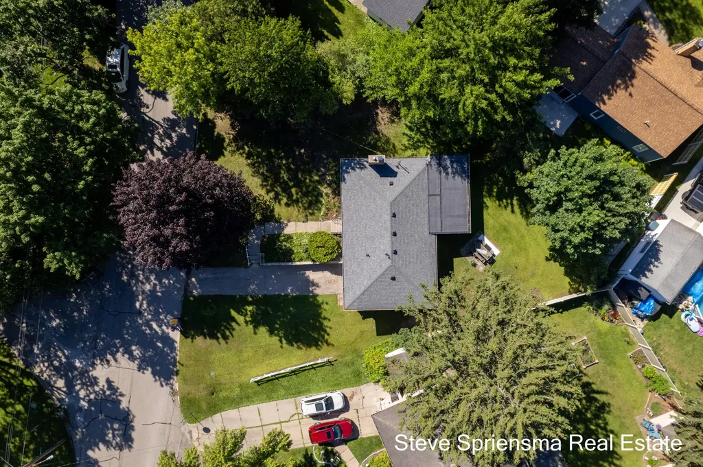 1355 Derby Drive NW Grand Rapids City MI 49504